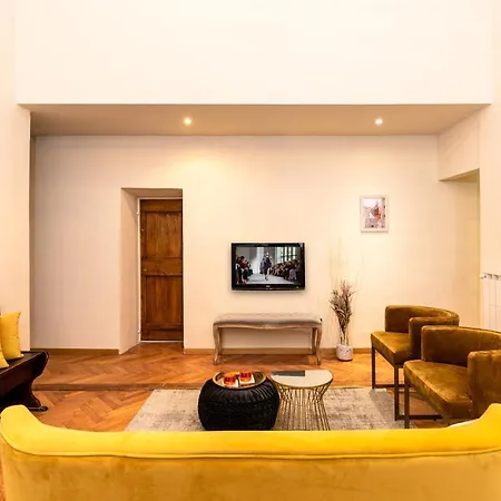 Apartment Florentine Palazzo,4 Bedrooms,historic Center