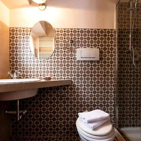 Διαμέρισμα Florentine Palazzo,4 Bedrooms,historic Center